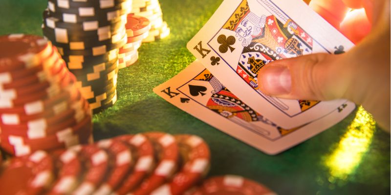 Poker FB88 hiện đang là một trò chơi với sức hút mạnh mẽ